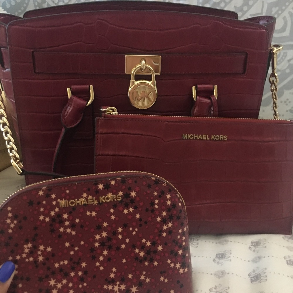Micheal Kors Clutch - Picture 2 of 6